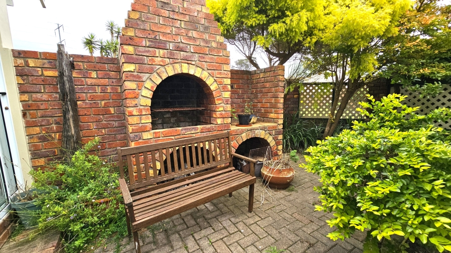 2 Bedroom Property for Sale in Lorraine Eastern Cape
